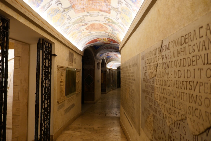 St Peter's Basilica Tour: Top of Dome to Underground Grottos