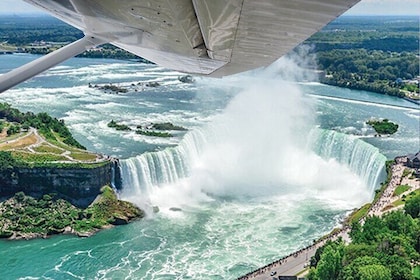 Impresionante recorrido aéreo por las Cataratas del Niágara en avión con if...