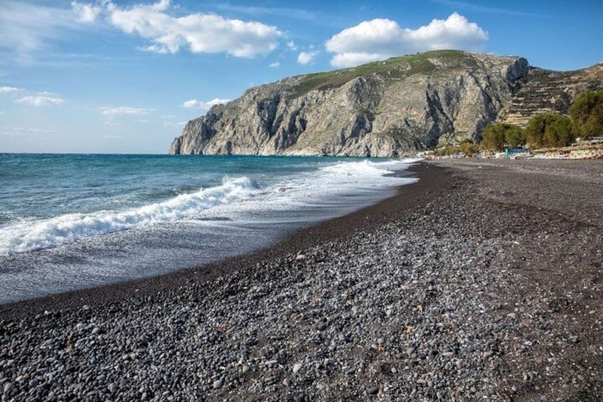 Εxplore The Beaches Of Santorini