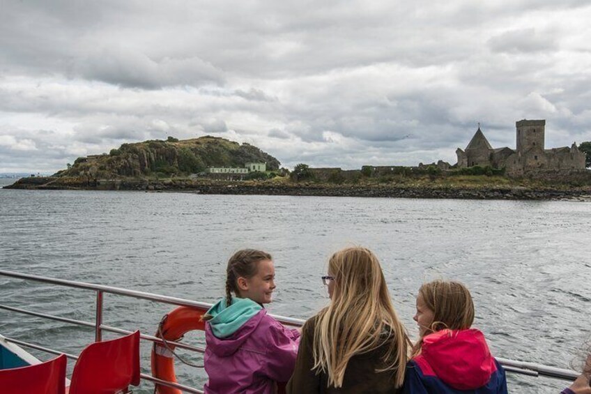 1.5 hour Firth of Forth Sightseeing cruise