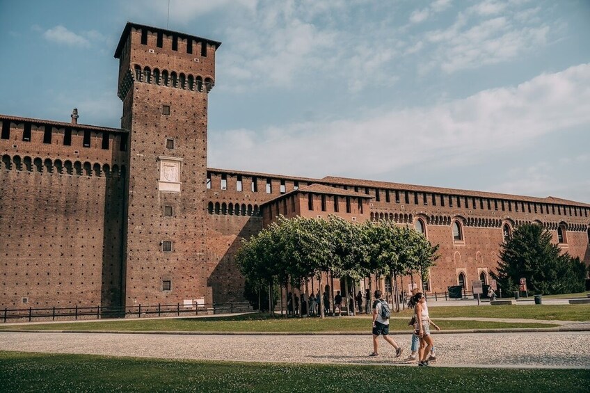 Milan Highlights Walking Tour