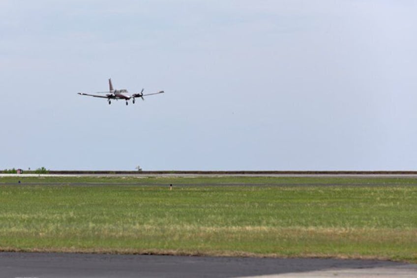 New Orleans Group Sightseeing Flight for 4-5 people