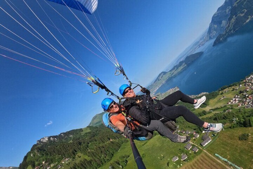 Tandem Paragliding Flight in the Lucerne Region