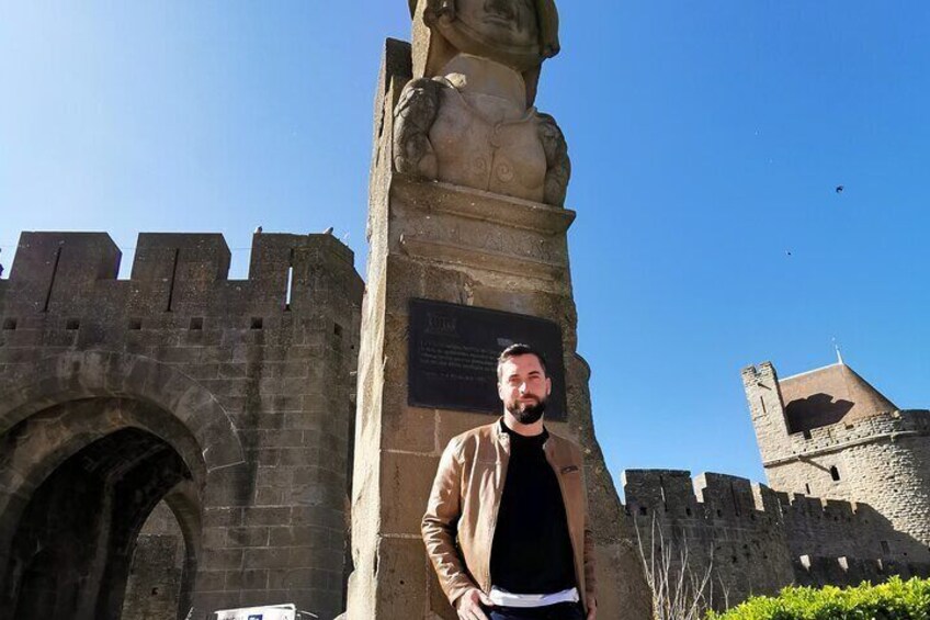 The guide at the meeting point