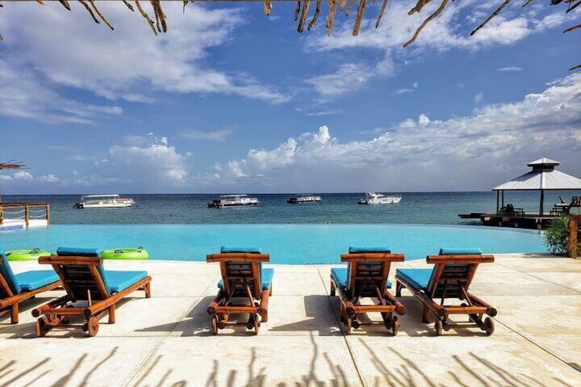 Ocean Side Infinity Pool