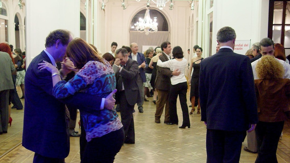 Tango class in a ballroom in Argentina