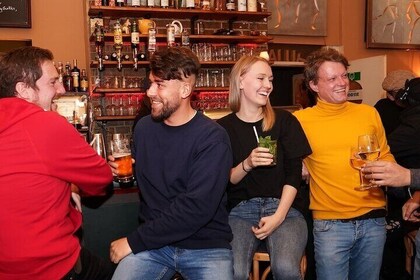 Wenen na donkere tour: Eten, wijn, cocktails en lokale sfeer