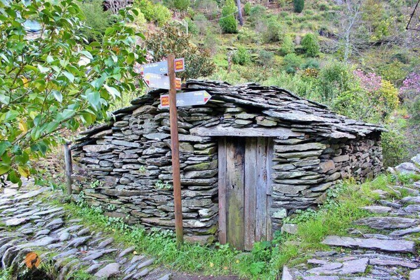 A tour between Schist Waterfalls and Villages, Piodão (full day)