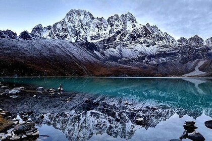 Amazing Gokyo Lake and Gokyo Ri Trekking in Everest