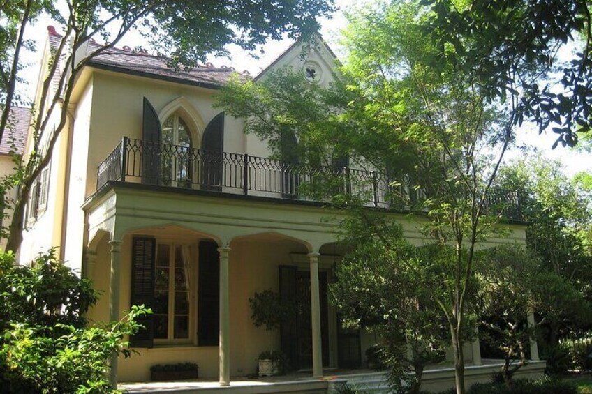 New Orleans Garden District Private Walking Tour