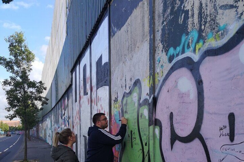 Belfast Private Cultural Tour by taxi