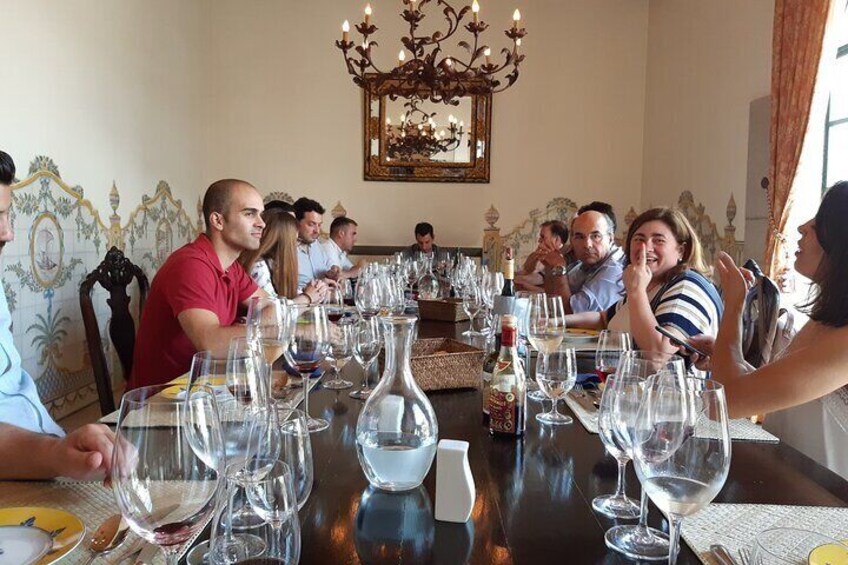 Douro Valley Wine Experience with a Sommelier