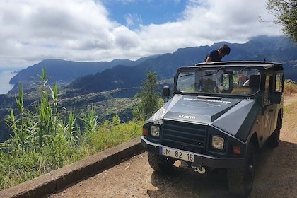 Excursion privée d'une journée complète hors route à Madère