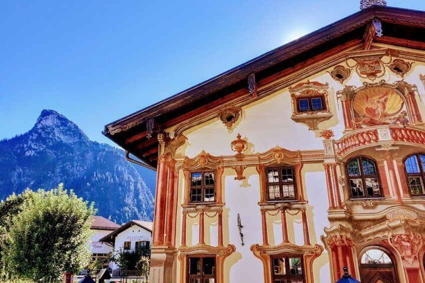 EXCLUSiVE NEUSCHWANSTEiN and XXLPedestrian SUSPENSiON BRiDGE Tour INCL. TiCKETS