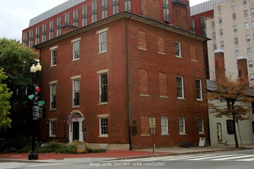 Secrets & Scandals: Washington DC Private Half-Day Walking Tour