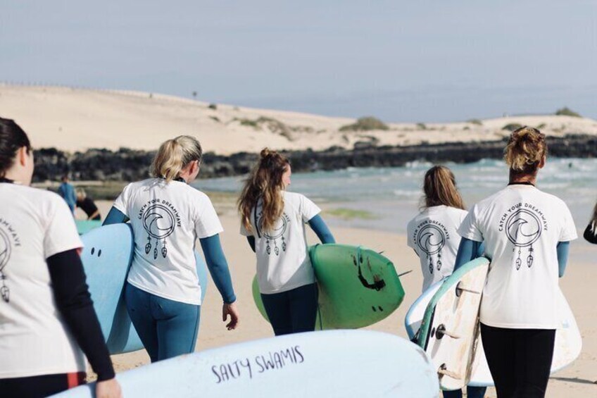 Surf Lesson for beginners and intermediate (1 instructor with max 4 people)