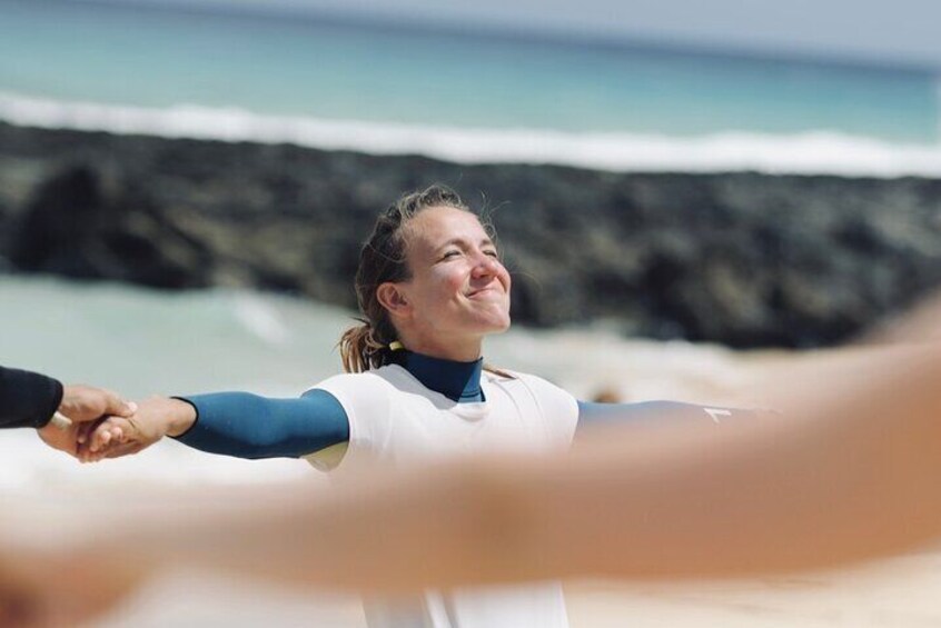 Surf Lesson for beginners and intermediate (1 instructor with max 4 people)