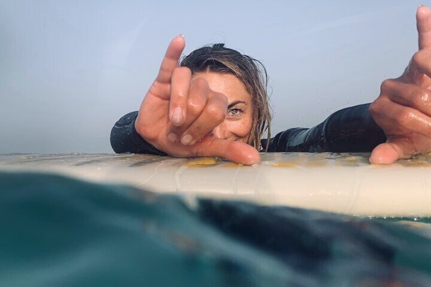 Surf Lesson for beginners and intermediate (1 instructor with max 4 people)