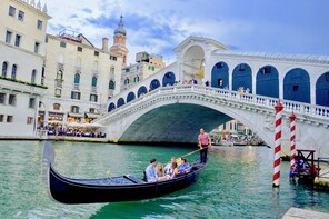Palazzo Ducale e Basilica di S. Marco con giro in gondola