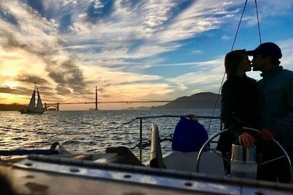 2-timers Sunset Sail på San Francisco Bay