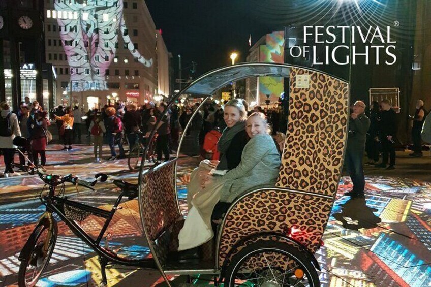 Berlin Night Tour - Rickshaw Sightseeing