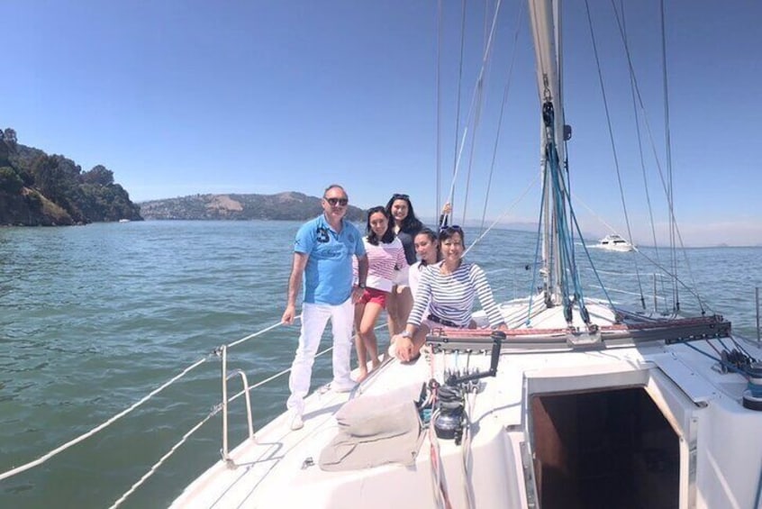 2 Hours Private Sailboat Charter for up to six people in San Francisco Bay