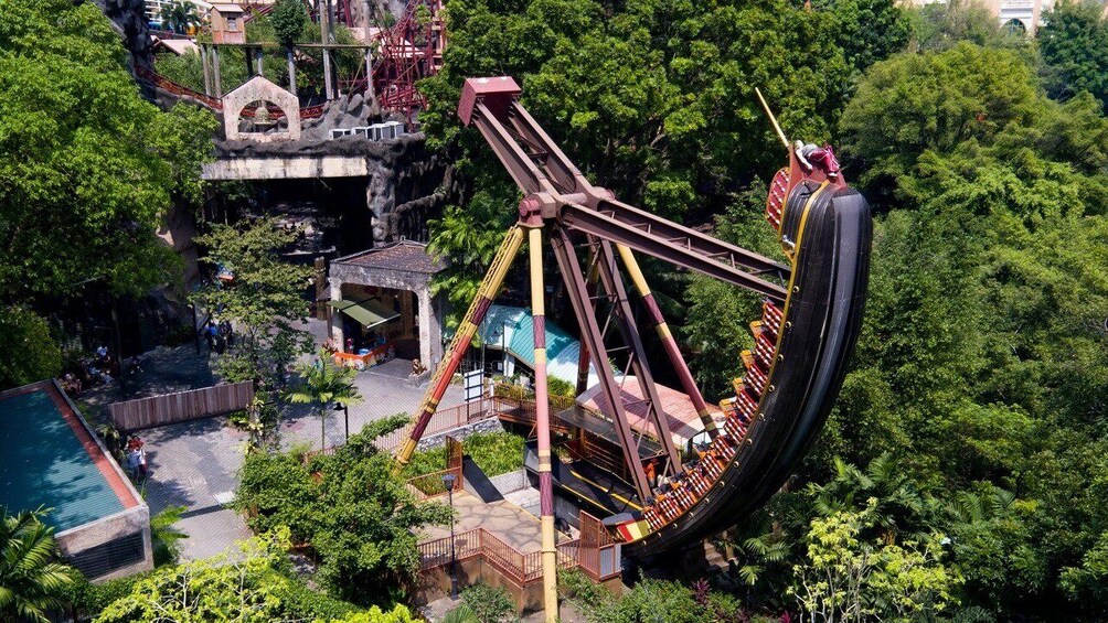 Private Sunway Lagoon Theme Park with Transfer