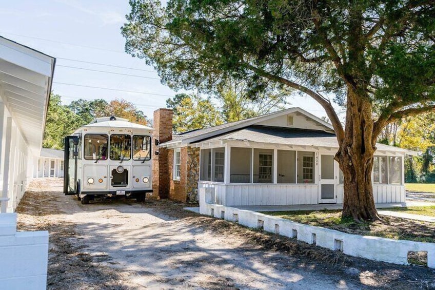 Photo by Freda Funnye
Trolley at Charlie's Place