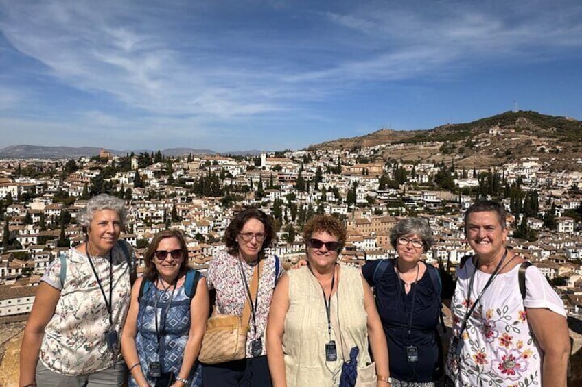 Private Tour With A Different Perspective of Alhambra 