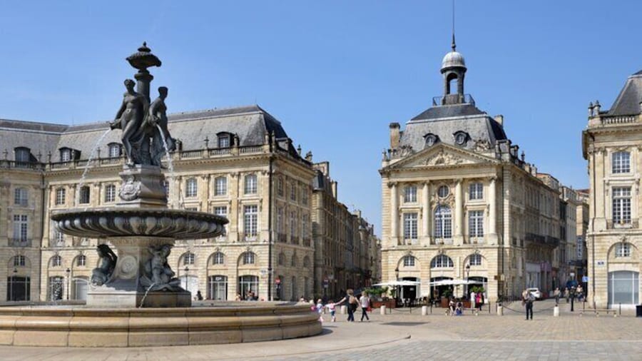 Bordeaux Old Town Secrets: Self-Guided Walking Adventure