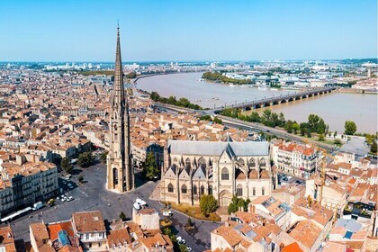 Altstadt von Bordeaux: Hafen des Mondes Quest-Erlebnis