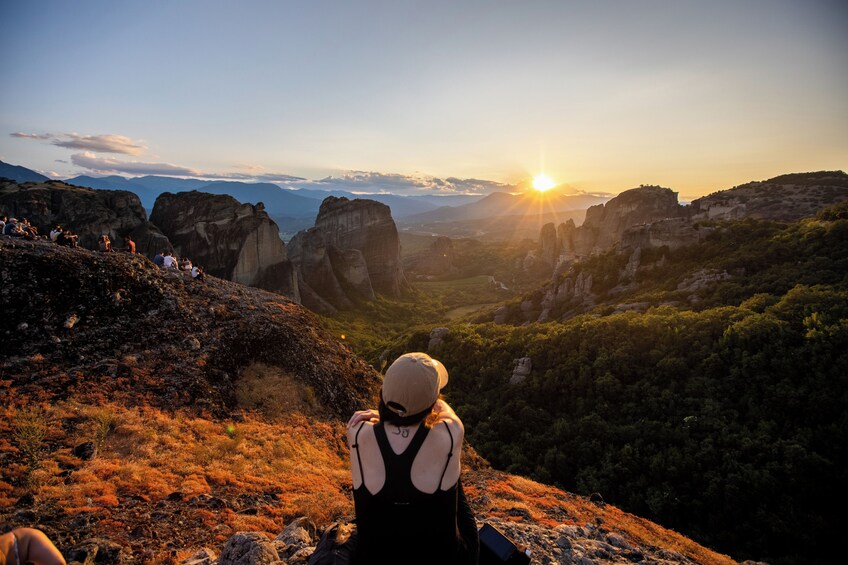 From Athens: Meteora Full-Day Trip by Bus, including Hermit Caves