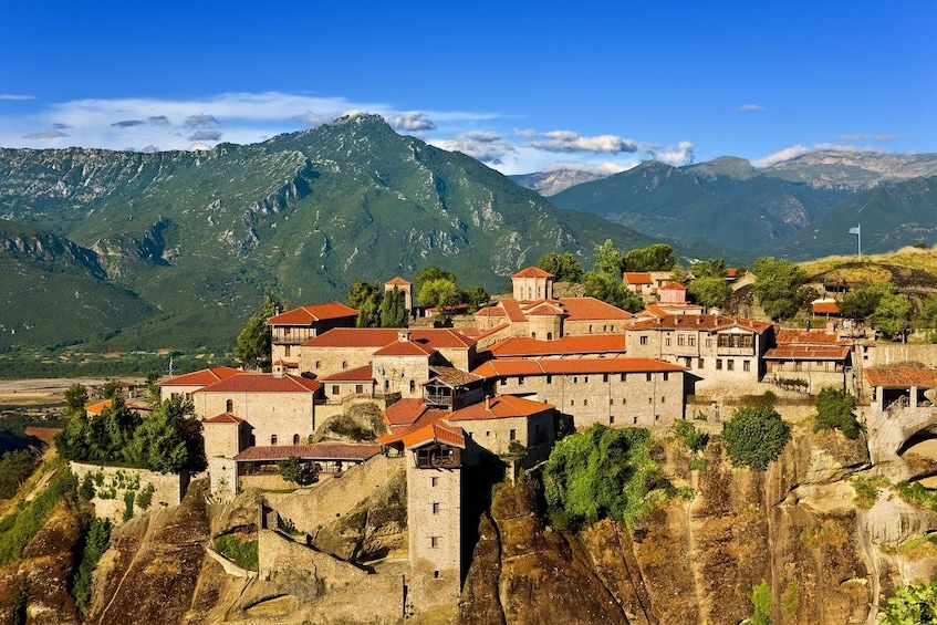 Meteora Full-Day Trip from Athens via Scenic Train