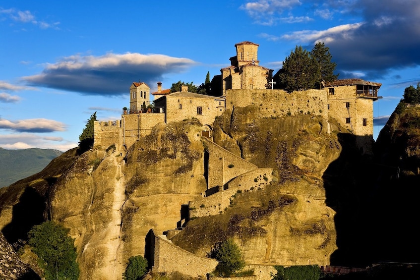 2-Day Rail Tour to Meteora from Athens with Accommodation