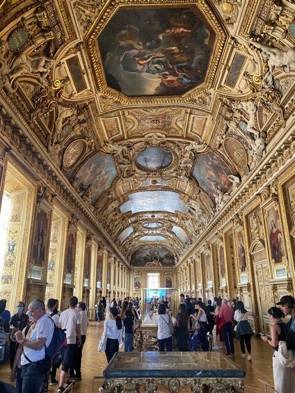 Louvre Museum Small Group Guided Tour 