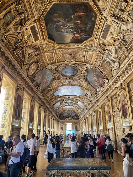 Louvre Museum Small Group Guided Tour