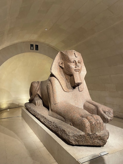 Louvre Museum Small Group Guided Tour