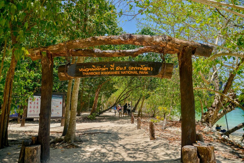 Longtail Boat Private Charter Tour to Hong Island From Krabi
