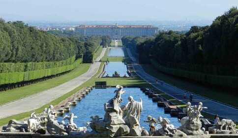 Full Day Royal Palace of Caserta Tour from Rome with Lunch