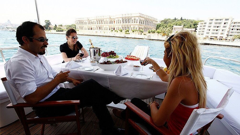 Private Yacht Cruise on the Bosphorus