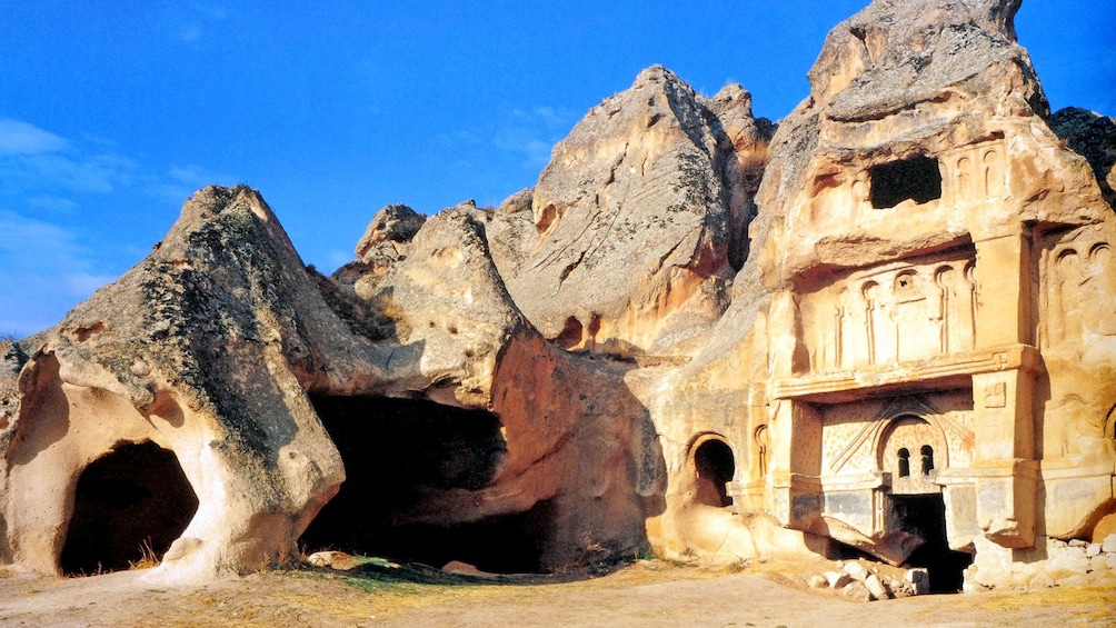 rocky tunnels in Istanbul