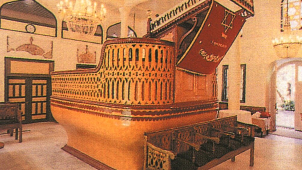 Interior view of synagogue.