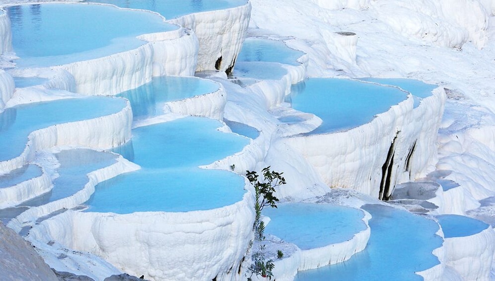 Pamukkale Hot Springs from Istanbul by Overnight Bus