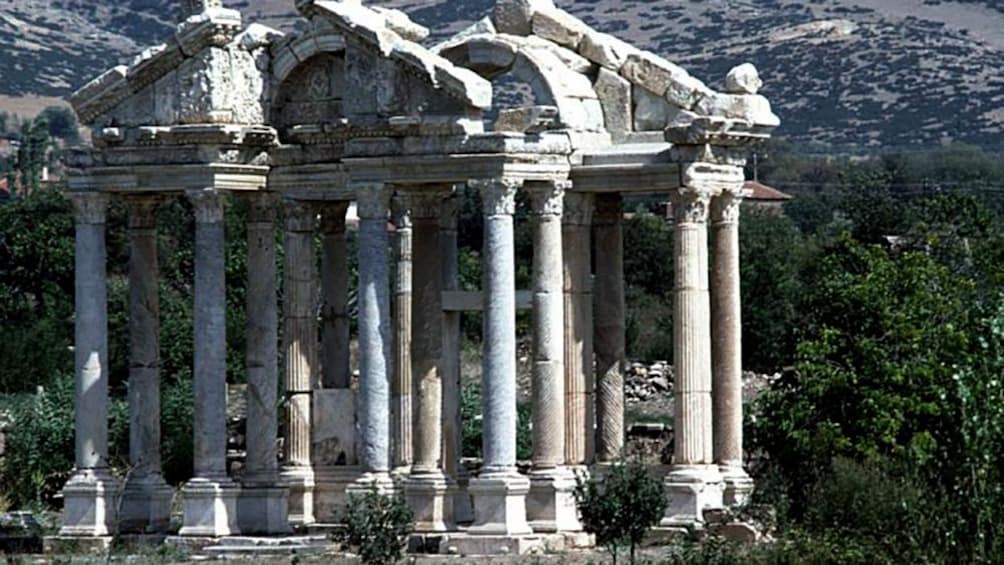 Pillars and ruins of Pammukkale