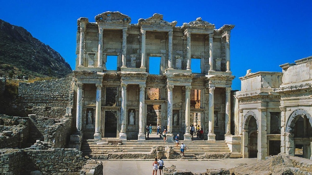 Pergamum Full-Day Tour with Airfare from Istanbul