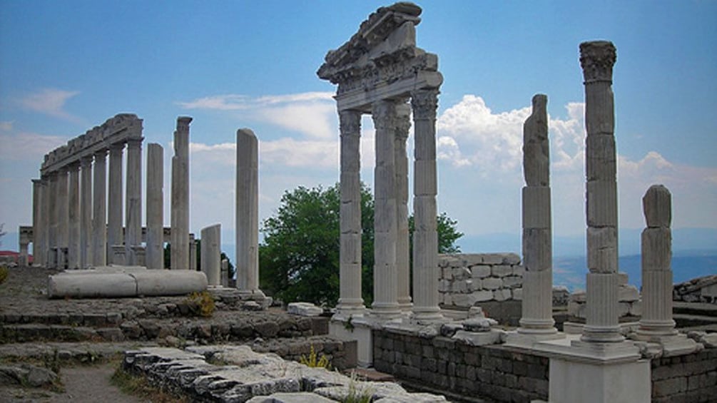 ruins of pillared building in Turkey