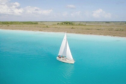 Sailing Tour through the Lagoon of the 7 Colors