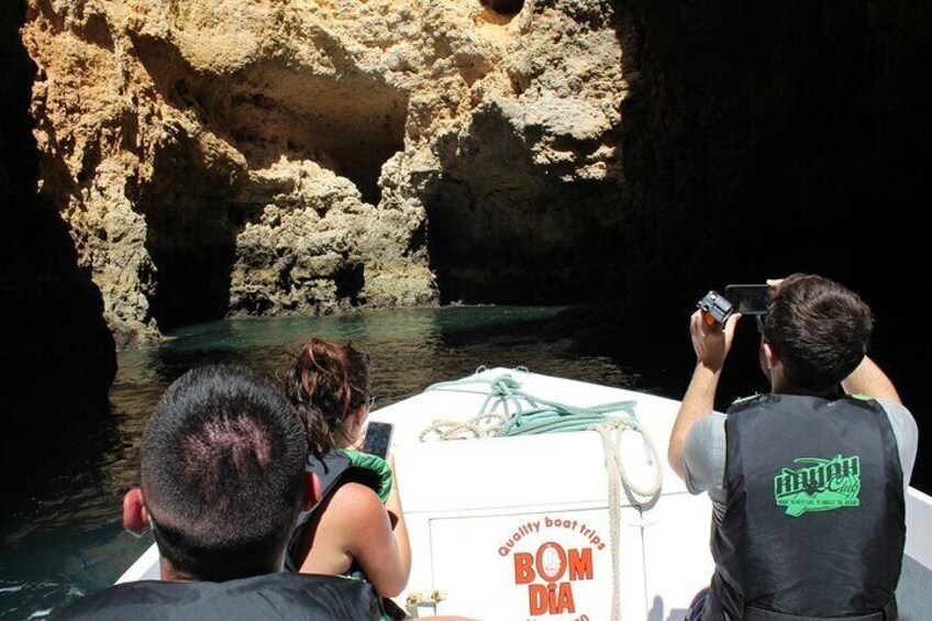 Half-Day Sailing Tour in Baia de Lagos with Lunch