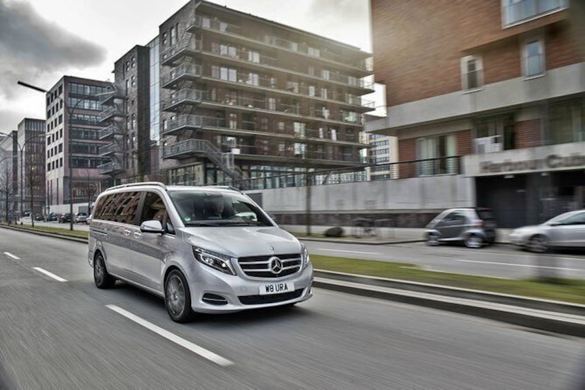 Show item 1 of 18. Nottingham to London Heathrow - Luxury Airport Transfer