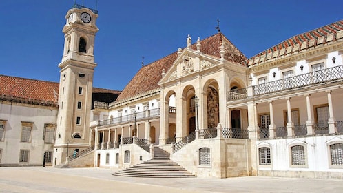 Excursion d'une journée au sanctuaire de Fátima et à Coimbra